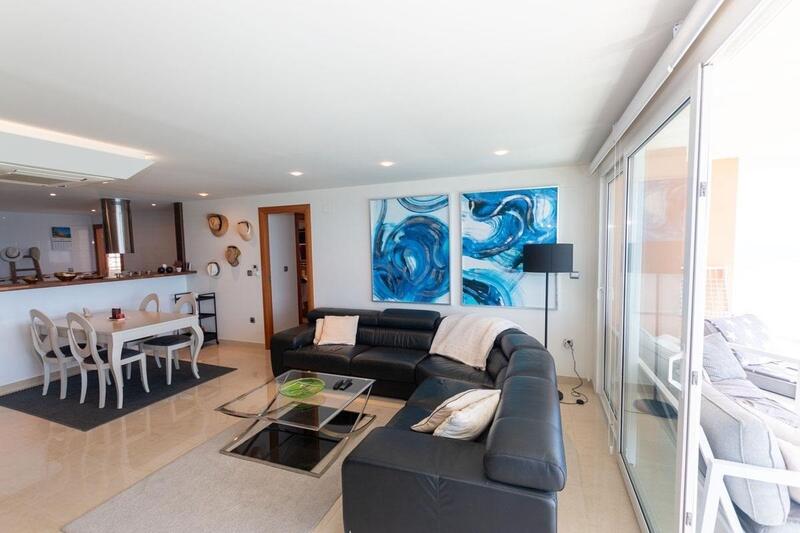 3 bedroom Apartment for sale