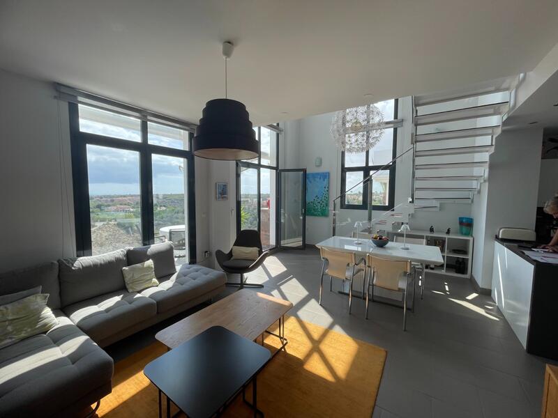 3 bedroom Apartment for sale 3 bedroom Apartment for sale