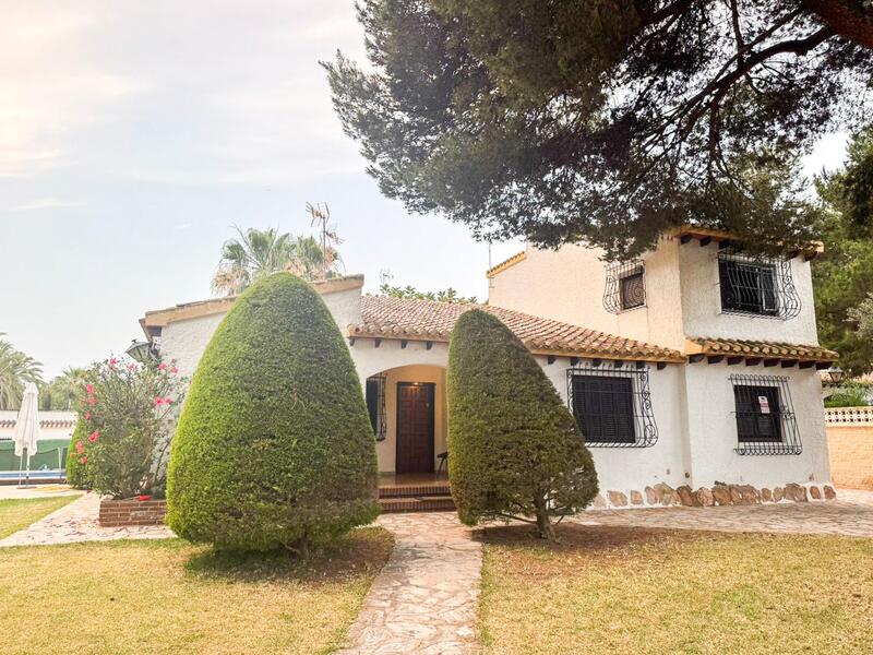 4 bedroom Villa for sale