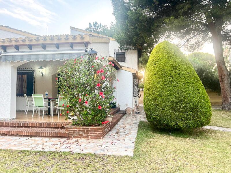 4 bedroom Villa for sale