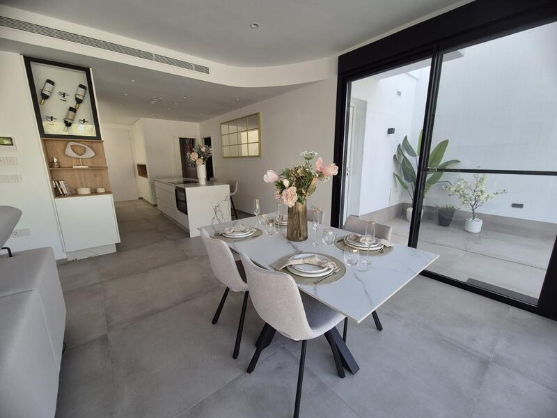 3 bedroom Apartment for sale