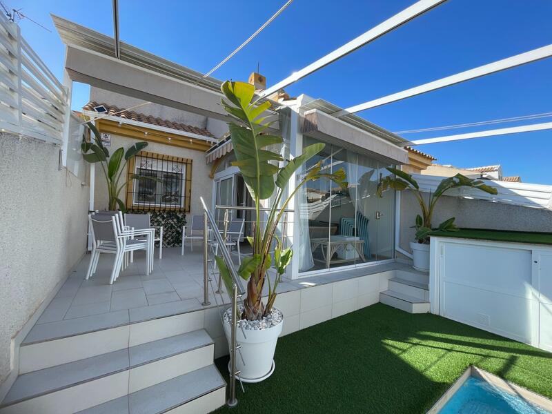 3 bedroom Townhouse for sale