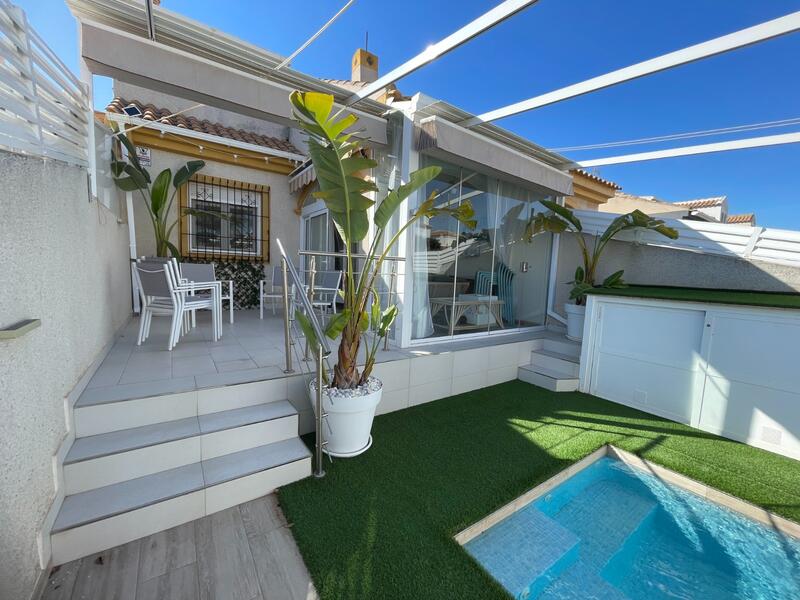 3 bedroom Townhouse for sale