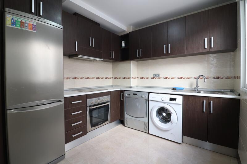 2 slaapkamer Appartement Te koop 2 slaapkamer Appartement Te koop