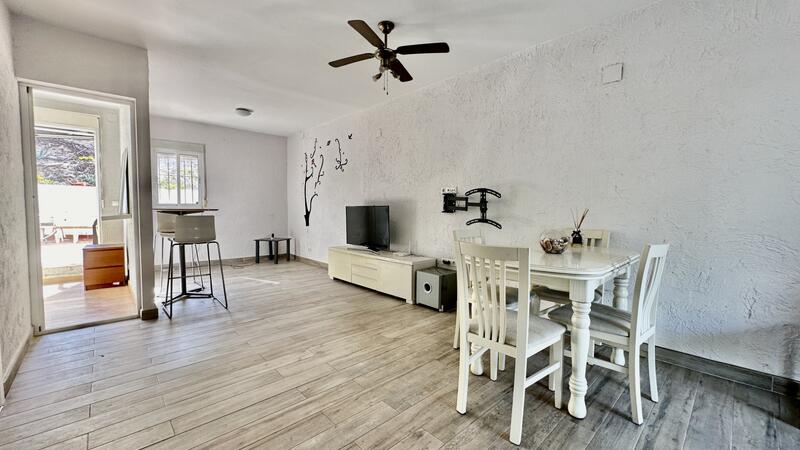 2 bedroom Townhouse for sale