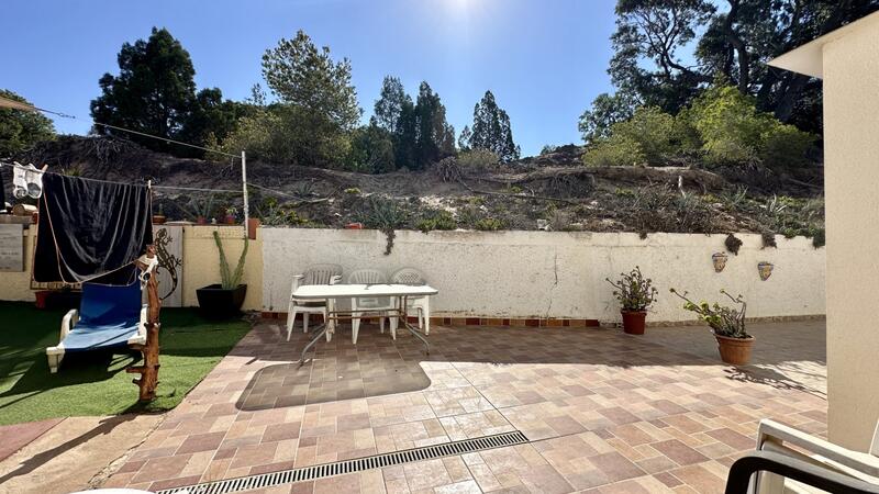 2 bedroom Townhouse for sale