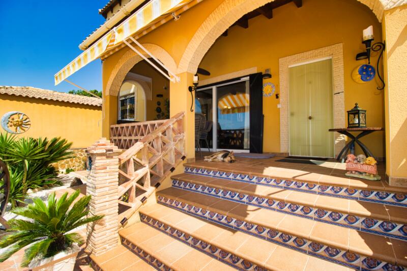 4 bedroom Country House for sale 4 bedroom Country House for sale