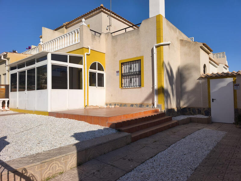 Villa till salu i Orihuela Costa, Alicante