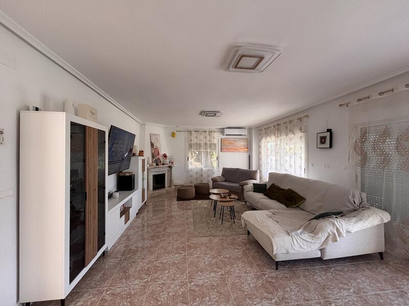 5 slaapkamer Villa Te koop 5 slaapkamer Villa Te koop