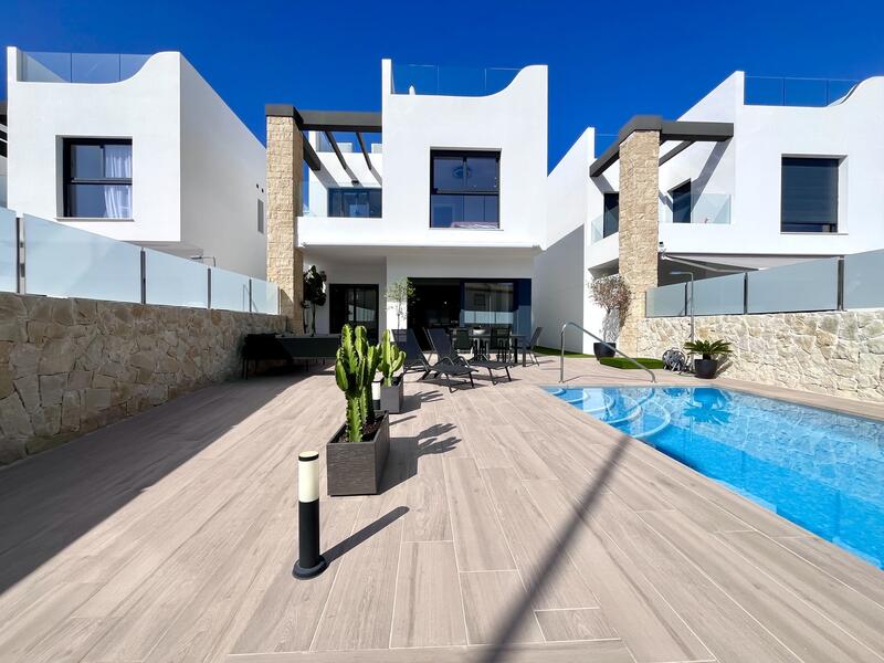 Villa for sale in Playa Flamenca, Alicante