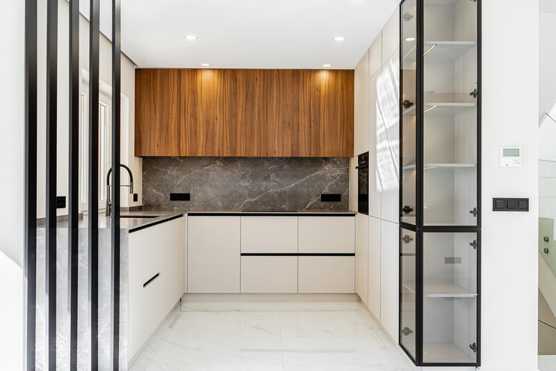 4 спальная комната вилла продается 4 спальная комната вилла продается