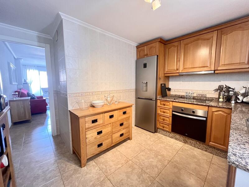 2 bedroom Townhouse for sale