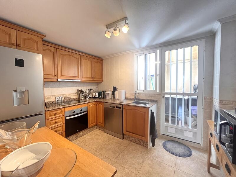 2 bedroom Townhouse for sale