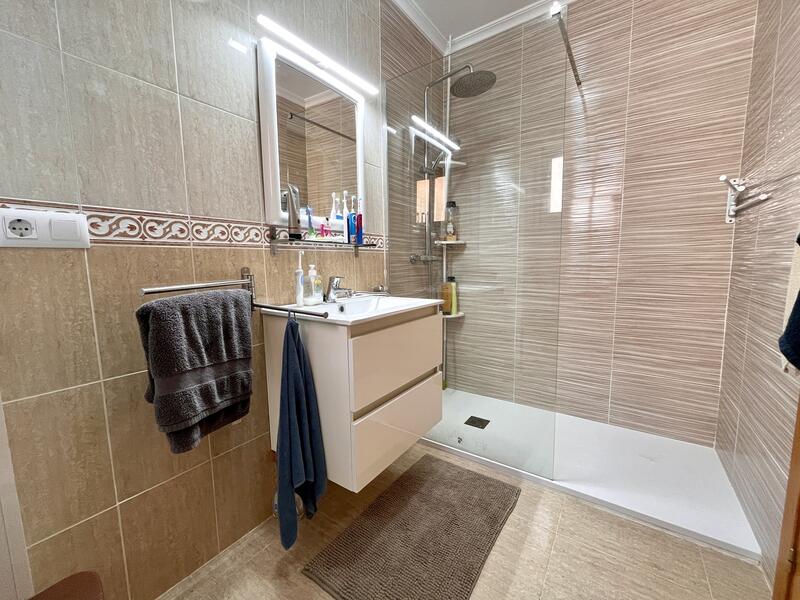 2 Cuarto Adosado en venta 2 Cuarto Adosado en venta