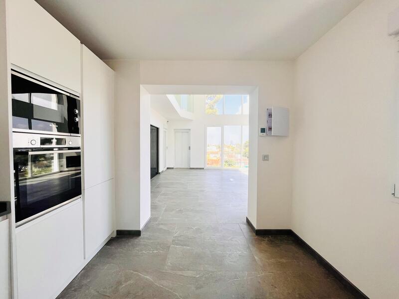 6 soverom Villa til salgs 6 soverom Villa til salgs