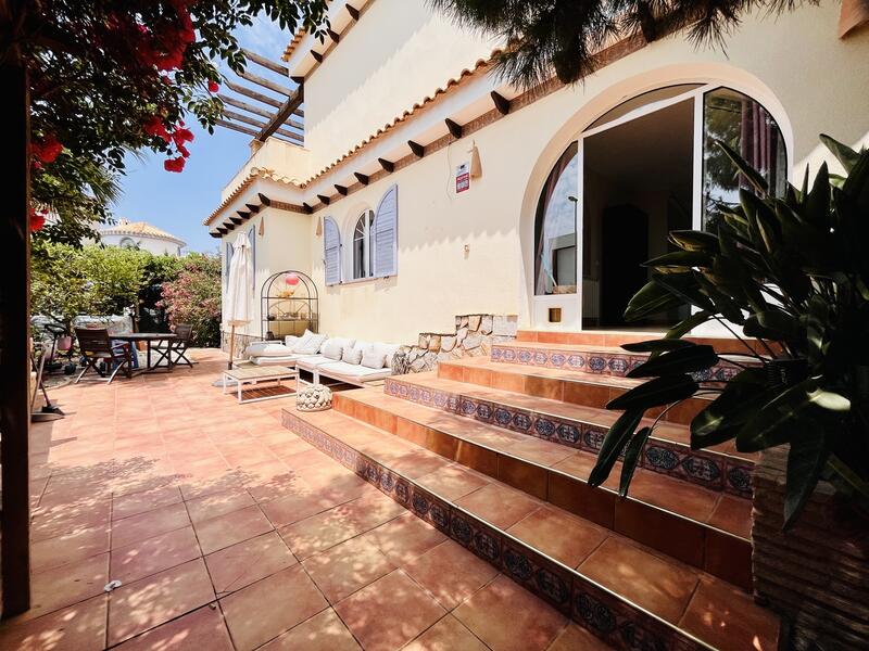 5 Cuarto Villa en venta