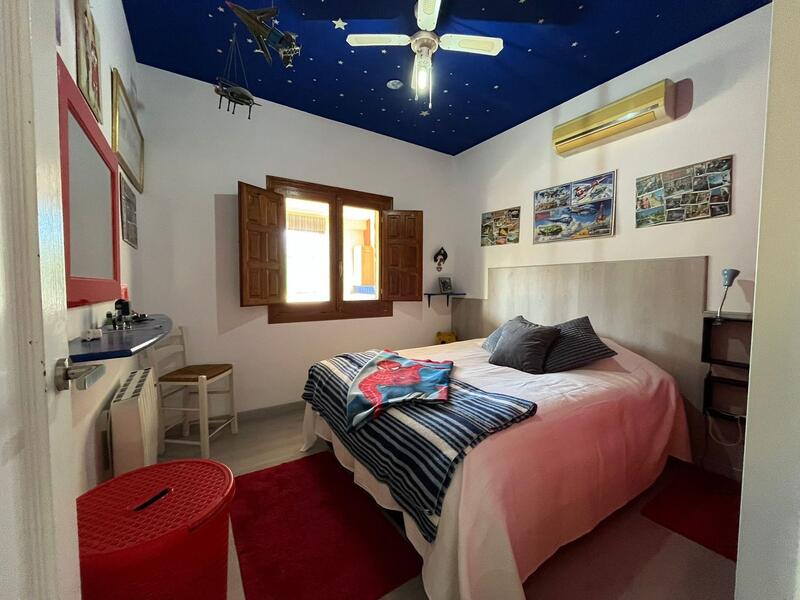 6 bedroom Country House for sale 6 bedroom Country House for sale