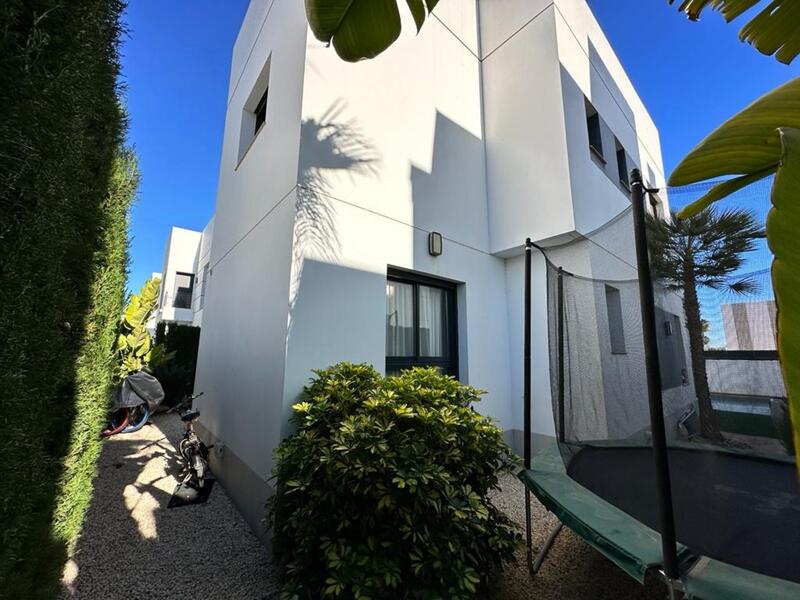 3 sovrum Villa till salu 3 sovrum Villa till salu