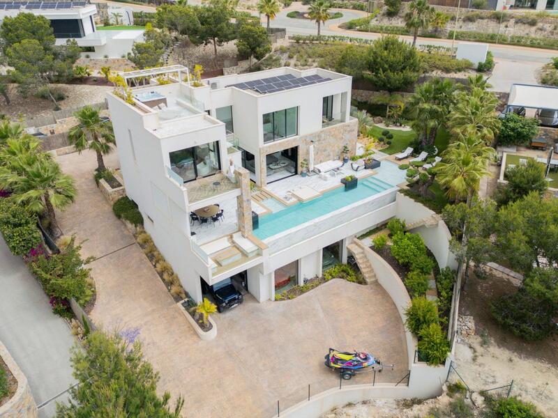 Villa à vendre dans Orihuela Costa, Alicante Villa à vendre dans Orihuela Costa, Alicante