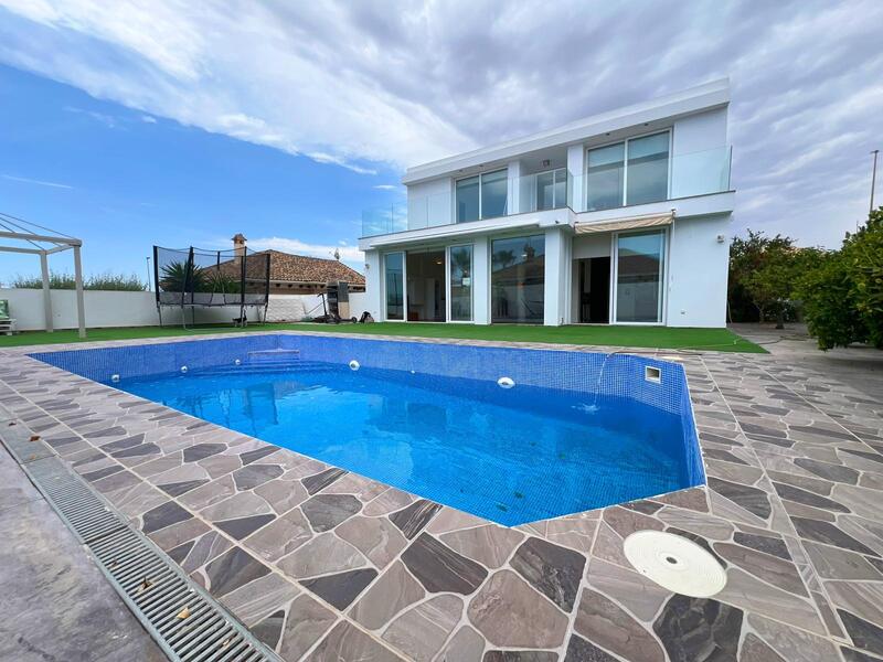 Villa à vendre dans San Fulgencio, Alicante Villa à vendre dans San Fulgencio, Alicante