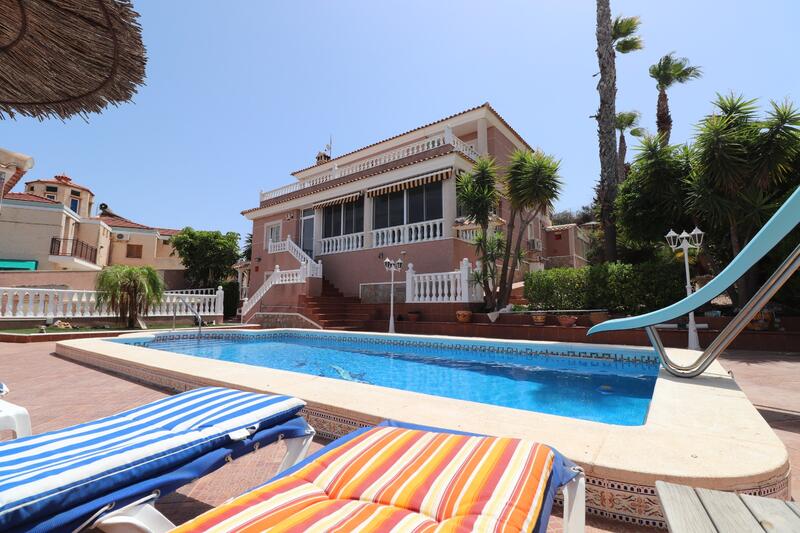 Villa for sale in Algorfa, Alicante Villa for sale in Algorfa, Alicante