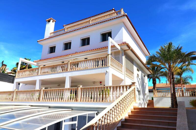 Villa à vendre dans Orihuela Costa, Alicante Villa à vendre dans Orihuela Costa, Alicante
