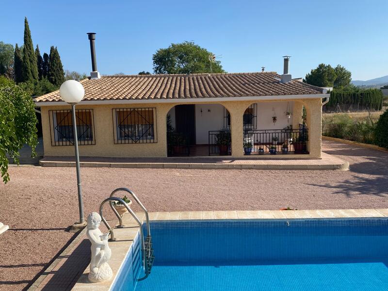 Villa til salgs i Sax, Alicante Villa til salgs i Sax, Alicante