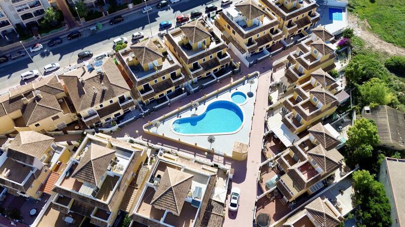 Townhouse for sale in Orihuela Costa, Alicante