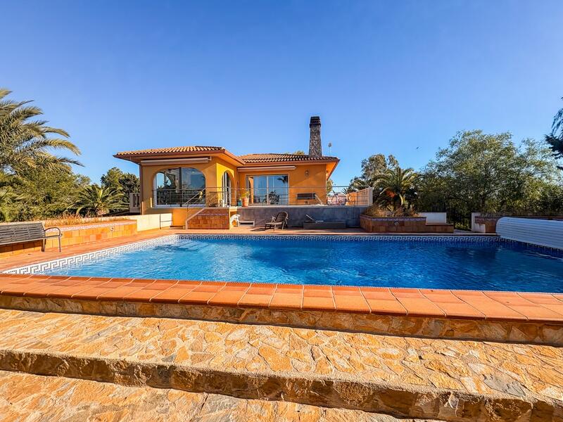 Villa Te koop in Elx/Elche, Alicante