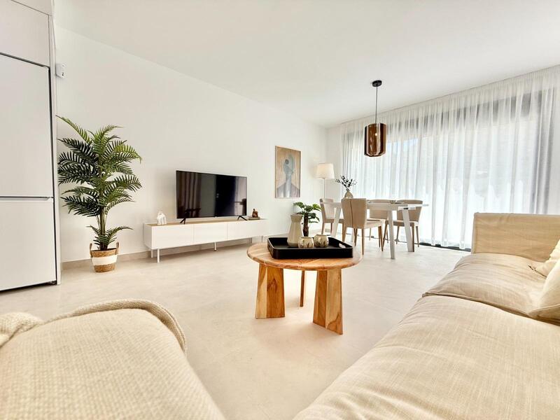 2 bedroom Townhouse for sale