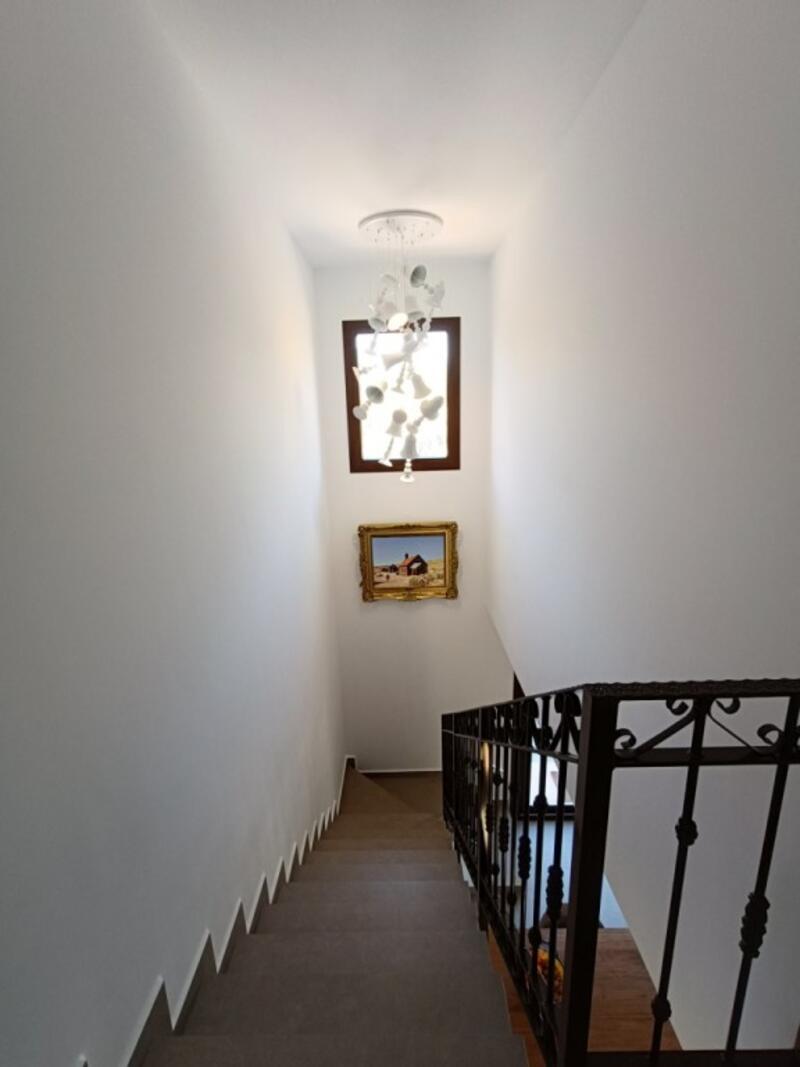 5 спальная комната вилла продается