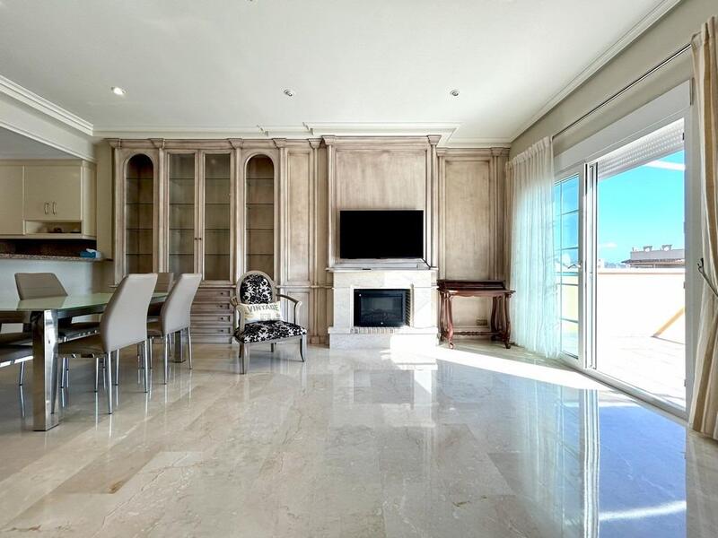 3 bedroom Apartment for sale