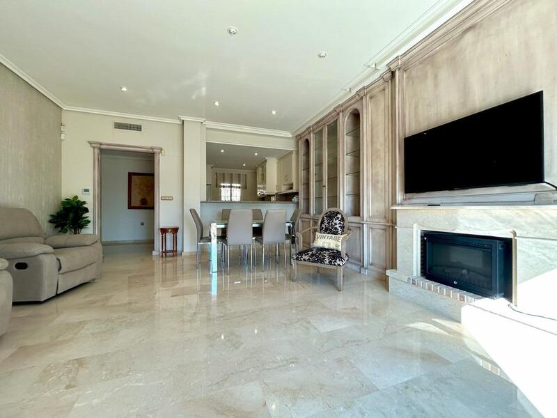 3 bedroom Apartment for sale