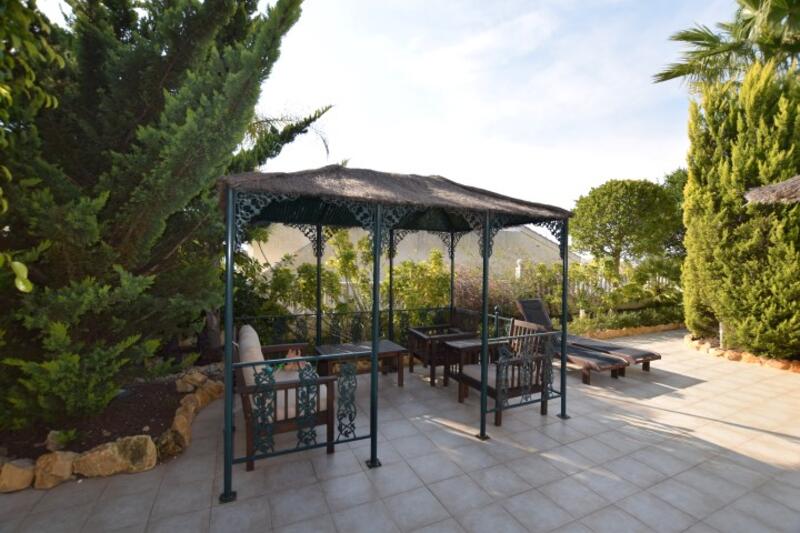 5 bedroom Villa for sale