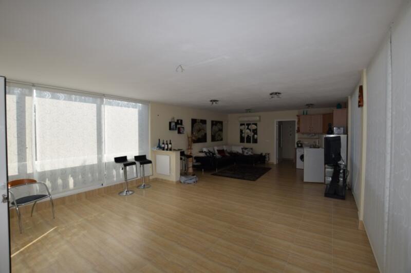 5 bedroom Villa for sale