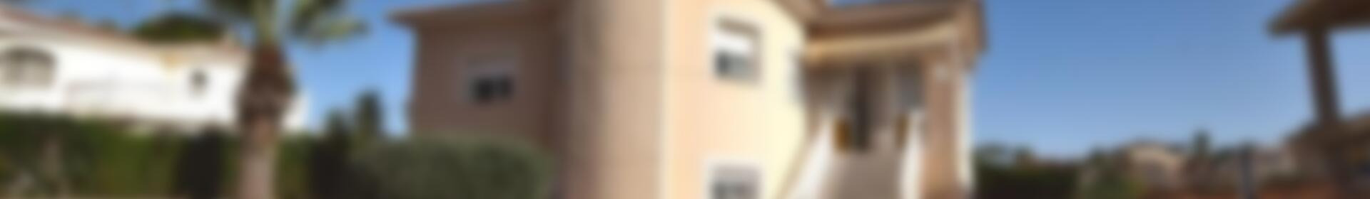 4 Cuarto Villa en venta