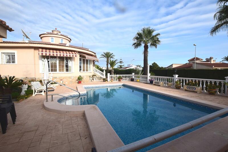 Villa zu verkaufen in Ciudad Quesada, Alicante Villa zu verkaufen in Ciudad Quesada, Alicante