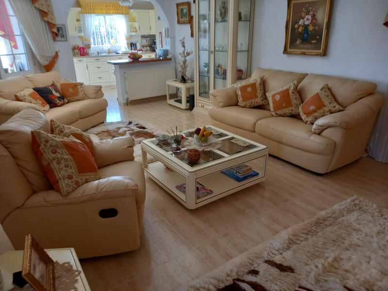 5 bedroom Villa for sale