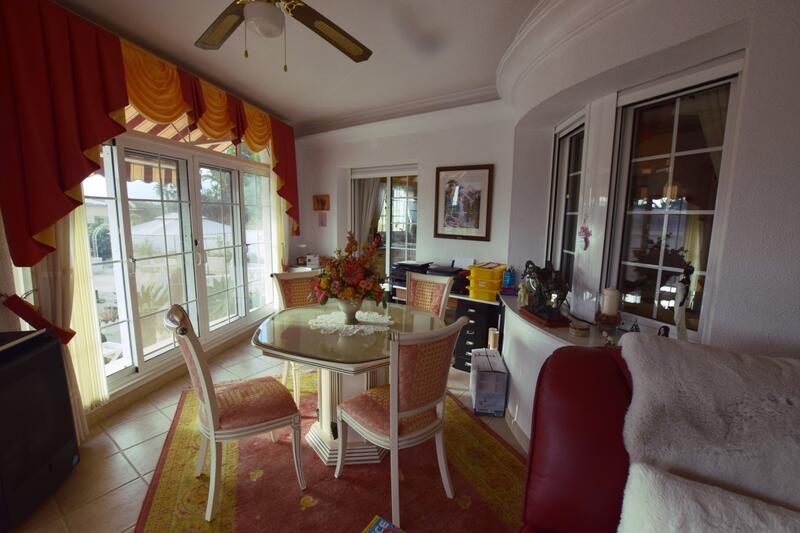 5 bedroom Villa for sale