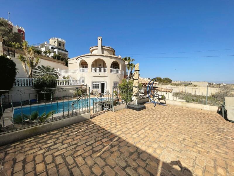 5 sovrum Villa till salu