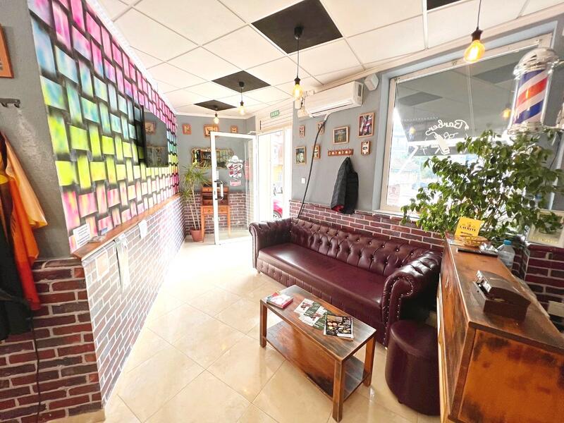 Handelsimmobilie zu verkaufen