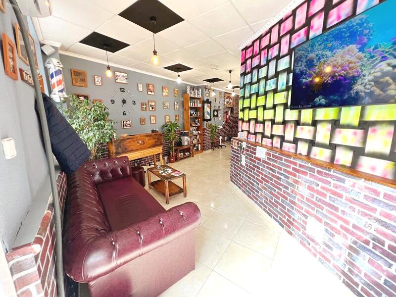 Handelsimmobilie zu verkaufen