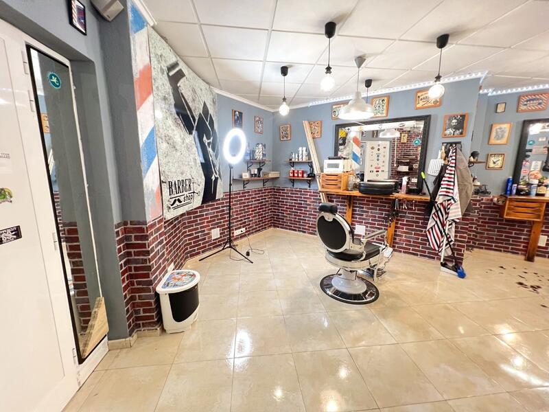 Handelsimmobilie zu verkaufen