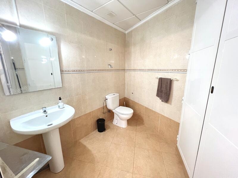 Handelsimmobilie zu verkaufen