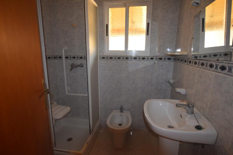 2 bedroom Townhouse for sale