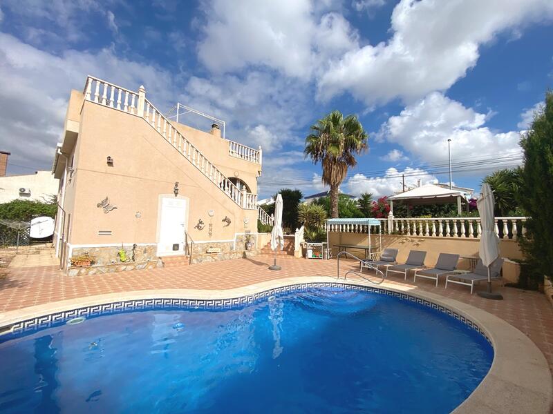 3 sovrum Villa till salu