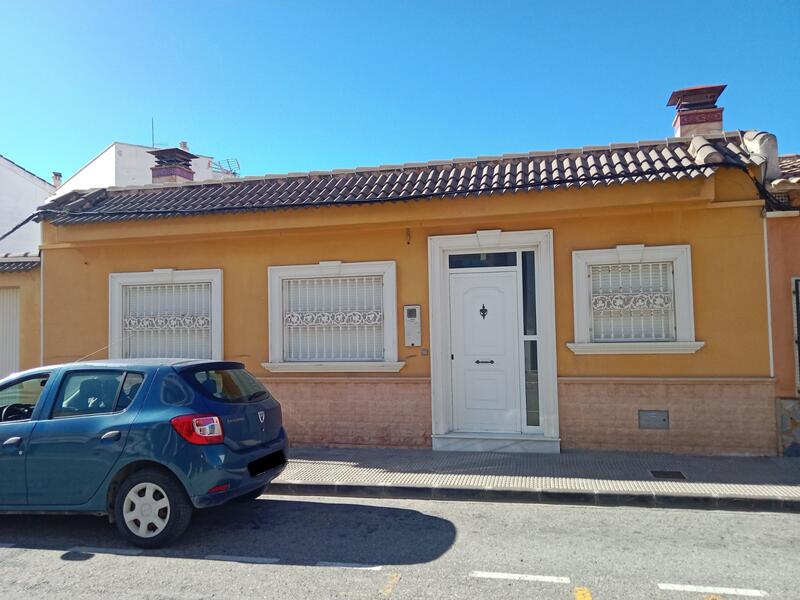 Maison de Ville à vendre dans Los Montesinos, Alicante
