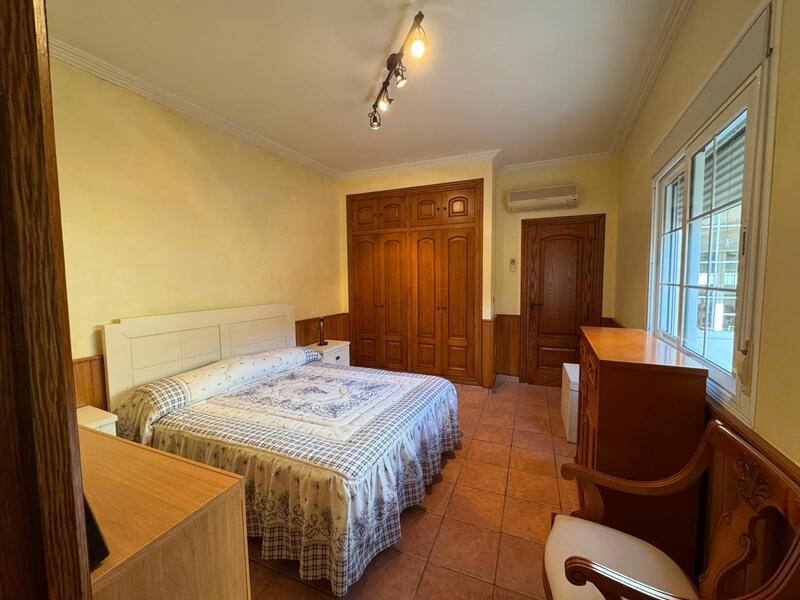 1 bedroom Townhouse for sale