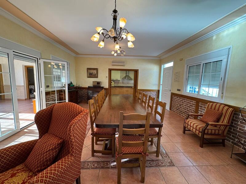 1 bedroom Townhouse for sale