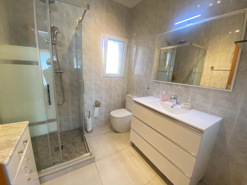 3 sovrum Villa till salu